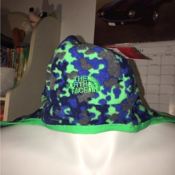 🏈🏈NWT Size 6-24 month Boy’s Camouflage Hat - Picture 2 of 6